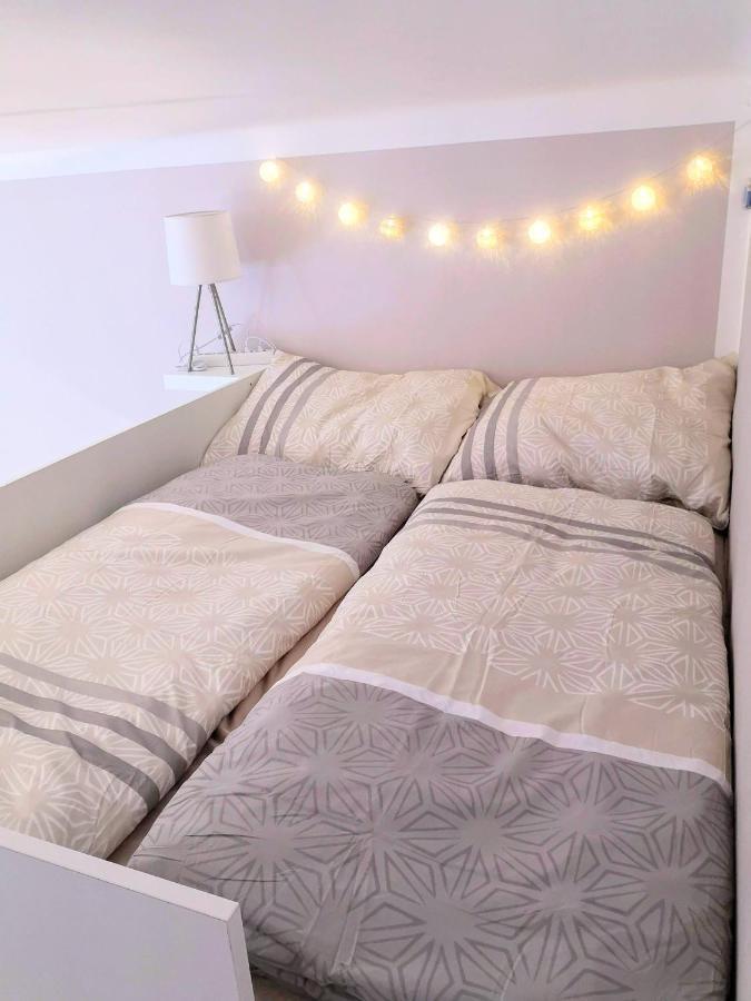 Appartamento Cozy Modern Nest In The Heart Of Vienna With Netflix Esterno foto